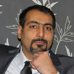 Portrait of Behrouz Javid-Tehrani