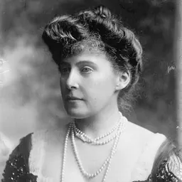 Portrait of Nina Douglas-Hamilton, Duchess of Hamilton