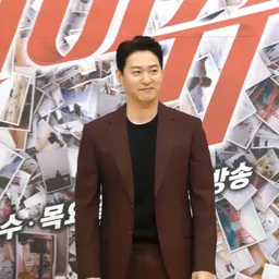 Portrait of Joo Jin-mo