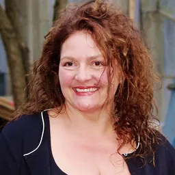 Portrait of Aida Turturro