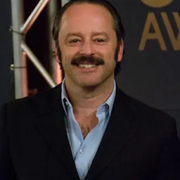 Portrait of Gil Bellows
