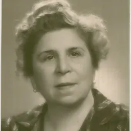 Portrait of Laura Cortinas