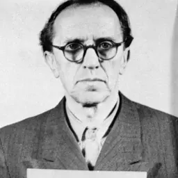 Portrait of Christian Schneider