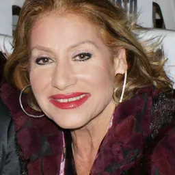 Portrait of Mirna Doris