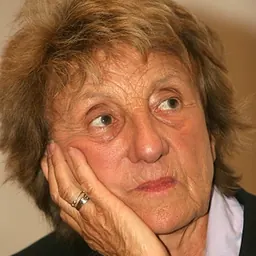 Portrait of Françoise Collin
