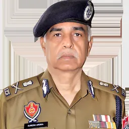 Portrait of Suresh Arora