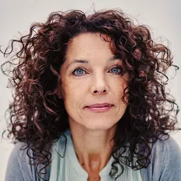 Portrait of Paula van der Oest