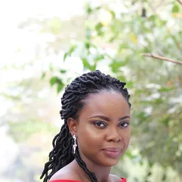 Portrait of Ayobami Adebayo