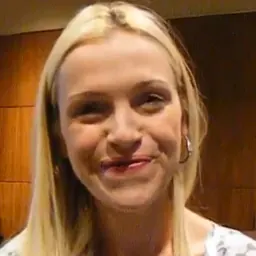 Portrait of Kirsten Hughes