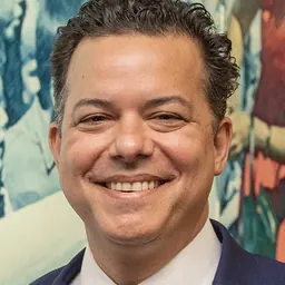 Portrait of John Avlon