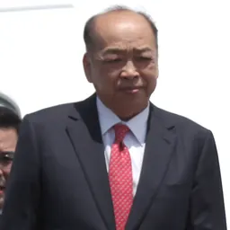 Portrait of Surapong Tovichakchaikul