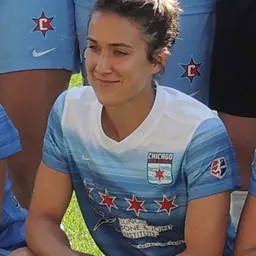 Portrait of Jen Hoy
