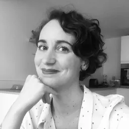 Portrait of Julie Dachez