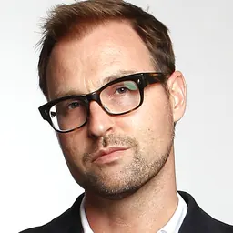 Portrait of Paul Hilder