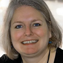 Portrait of Lisa Fain