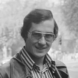 Portrait of Tom Lund