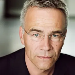 Portrait of Klaus J. Behrendt