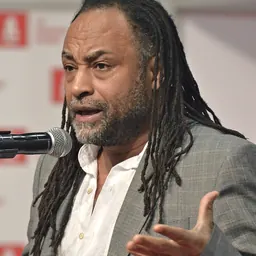 Portrait of Rodney Saint-Éloi