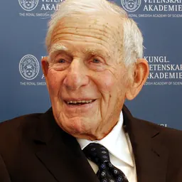 Portrait of Walter Munk