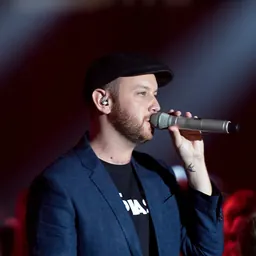 Portrait of Matt Simons