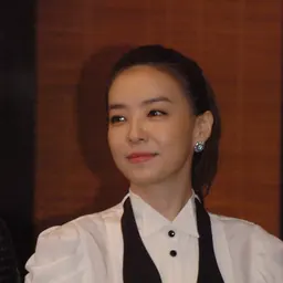 Portrait of Park Sun-young