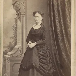 Portrait of Lucy Rose Mallory