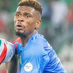 Portrait of Aaron Tshibola