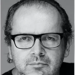 Portrait of Robin Derrick
