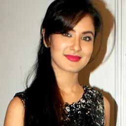 Portrait of Pooja Banerjee