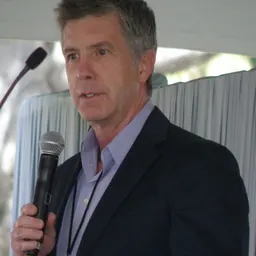 Portrait of Tom Bergeron