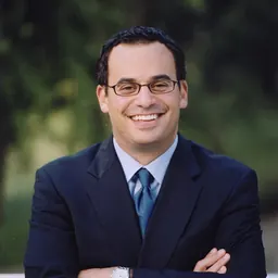 Portrait of Jonathan Grayer
