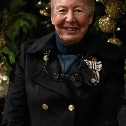 Portrait of Julie Spence