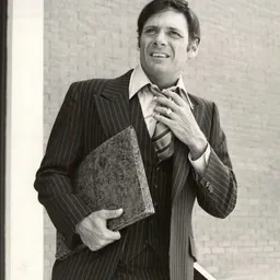 Portrait of Ron Leibman