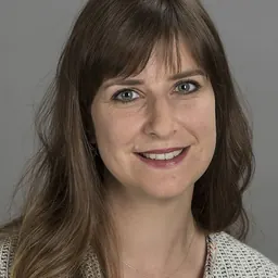 Portrait of Rebecca Ruiz