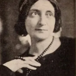 Portrait of Olga Linek Scholl