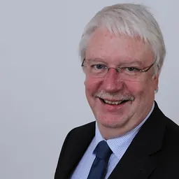 Portrait of Jörg-Uwe Hahn