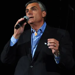 Portrait of Ray Lucia