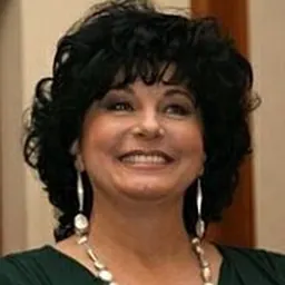 Portrait of Ildikó Komlósi