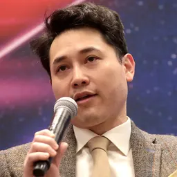 Portrait of Andy Ngo