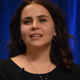 Portrait of Mae Whitman