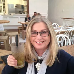 Portrait of Tracy Hitchings