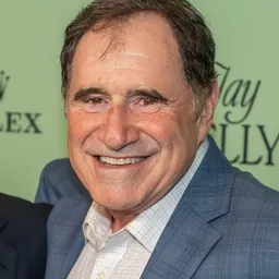 Portrait of Richard Kind