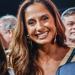 Portrait of Camila Pitanga