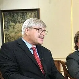 Portrait of John Daniszewski