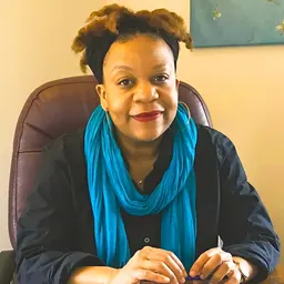 Portrait of Parneshia Jones