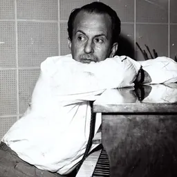 Portrait of Aloísio de Oliveira
