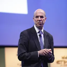 Portrait of Ian Goldin