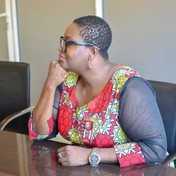 Portrait of Toun Okewale Sonaiya