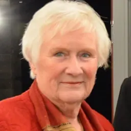 Portrait of Tessa Duder