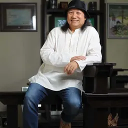 Portrait of Desmond Ho
